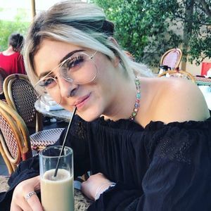 Meet your Posher, Madison